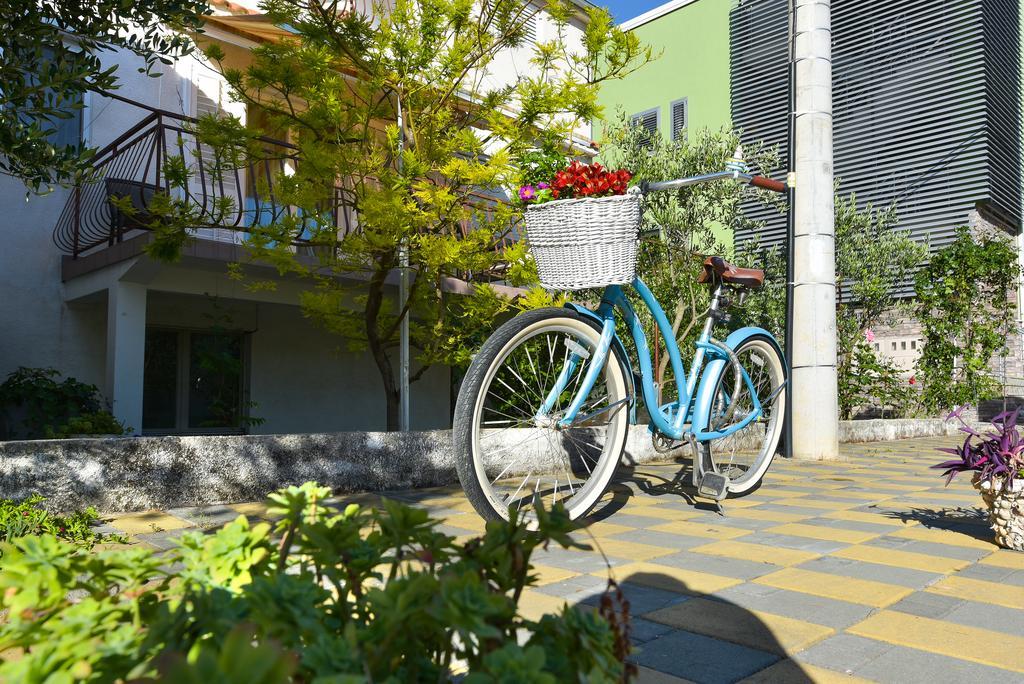 Apartments Cala Biograd Na Moru Exterior foto